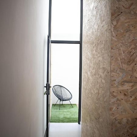 Apartamento encantador com pequeno pátio escondido Espargos Exterior foto