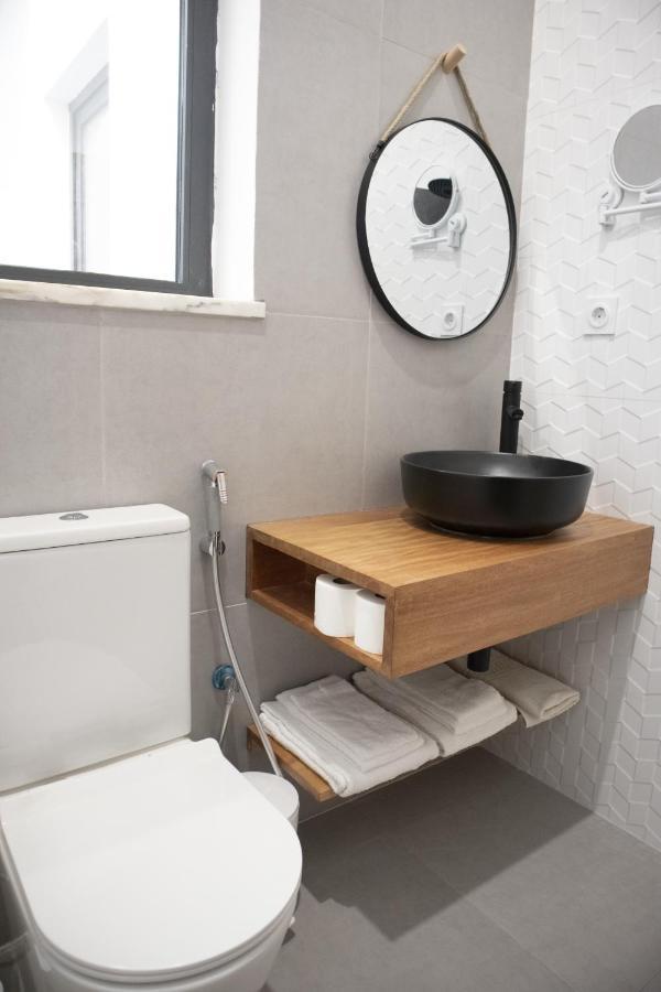 Apartamento encantador com pequeno pátio escondido Espargos Exterior foto