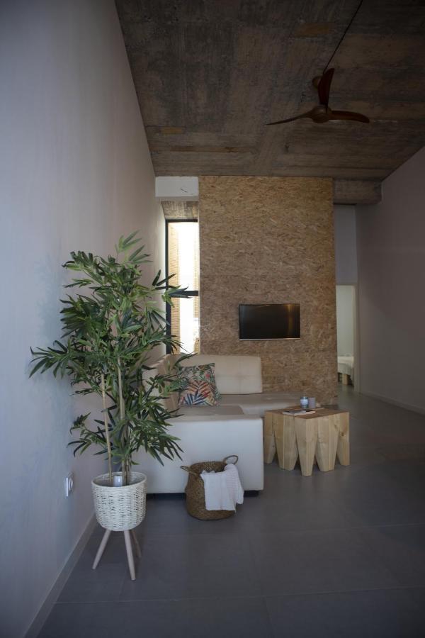 Apartamento encantador com pequeno pátio escondido Espargos Exterior foto