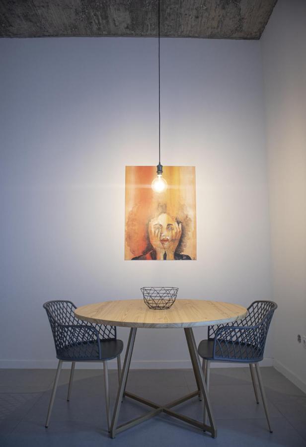 Apartamento encantador com pequeno pátio escondido Espargos Exterior foto