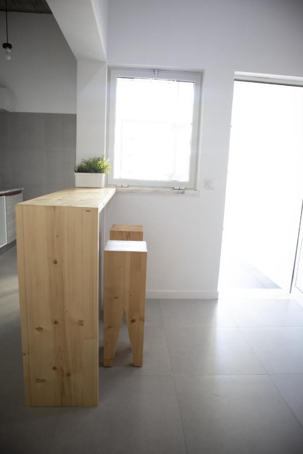 Apartamento encantador com pequeno pátio escondido Espargos Exterior foto